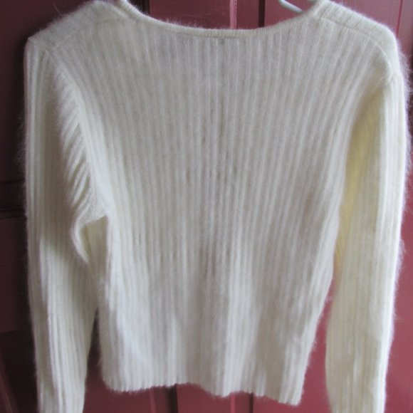 Xhilaration Stretch Sweater White Button Up Size Medium Rabbit Hair and Nylon - Picture 3 of 8
